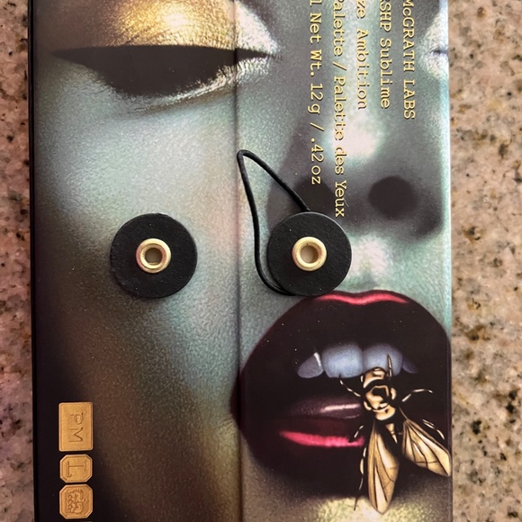 Pat McGrath Eyeshadow Palette - Picture 4 of 4